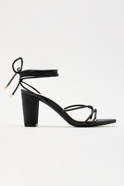 https://cdn.shopify.com/s/files/1/0293/9277/files/04-04-24_S1549_MORRIA09_Black_CZ_14-35-530297_SG1_ES_1ad04c94-5094-429b-930a-e9d404ec5b2f.jpg?v=1713281181&with=400&height=600