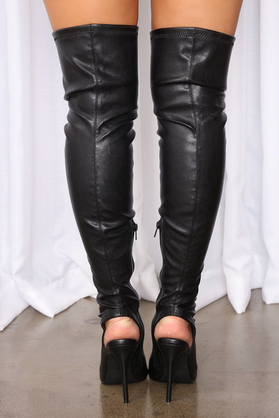 https://cdn.shopify.com/s/files/1/0293/9277/products/07-09-21Studio5_RT_15-22-35_59_VINTAGE_Black_11206_KL.jpg?v=1626283926&with=400&height=600
