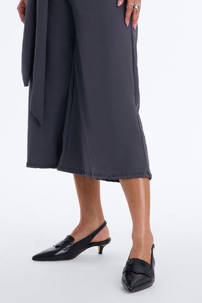 https://cdn.shopify.com/s/files/1/0293/9277/files/JUNA_Black_JR_V2.jpg?v=1788730176&with=400&height=600